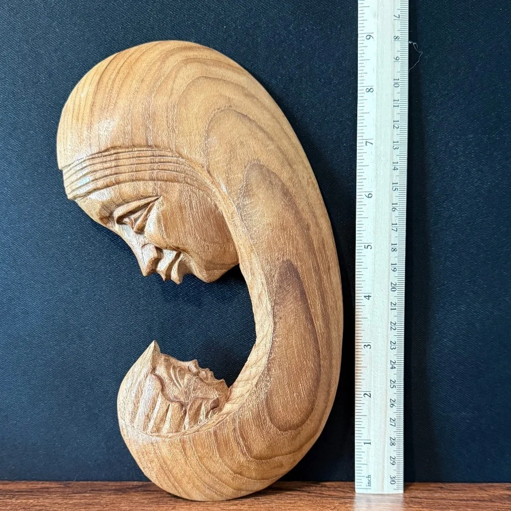 Wooden Carved Mother and Child Wall Decoration